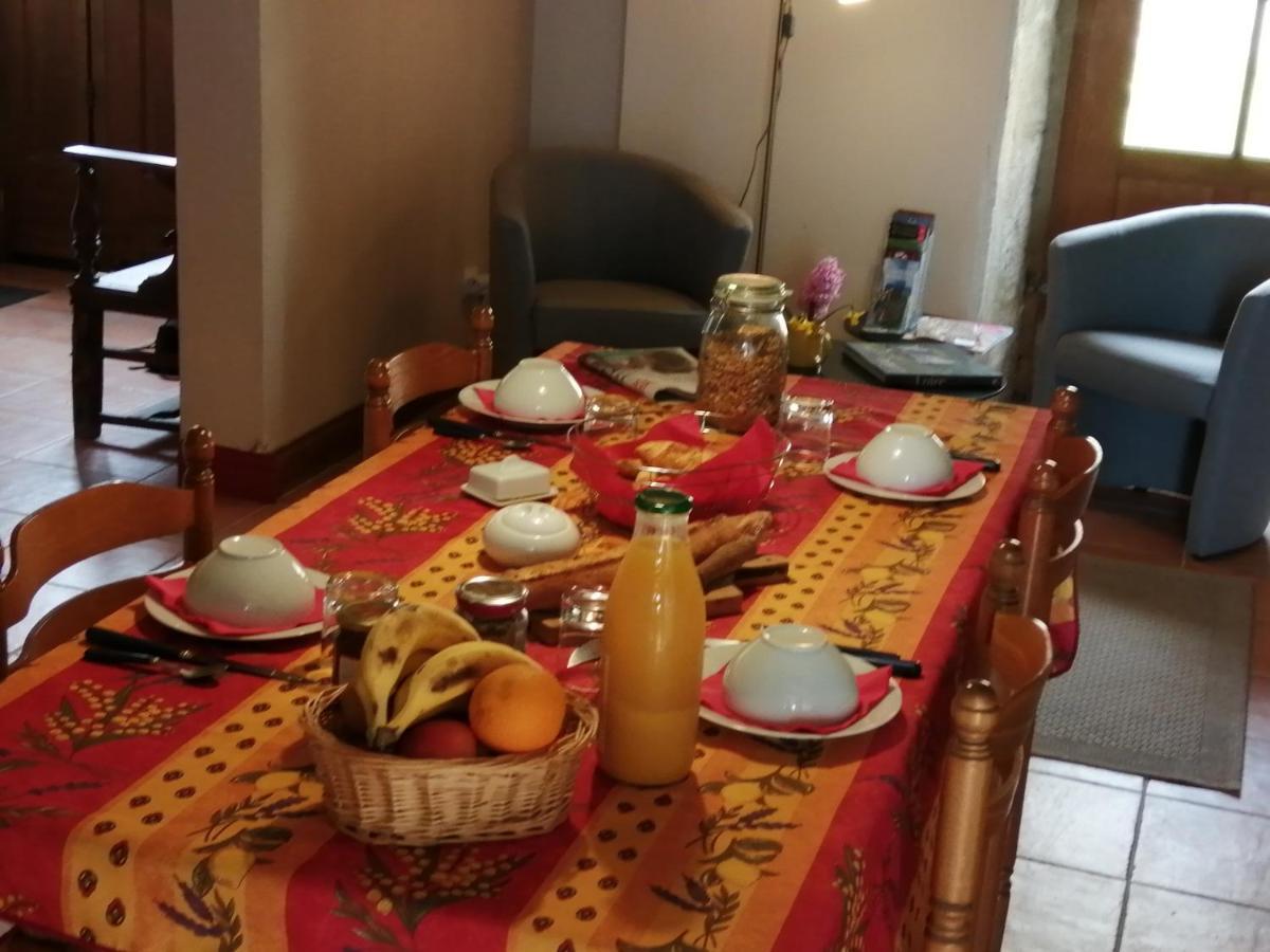 La Gaucherie Aux Dames Vihiers Exteriör bild